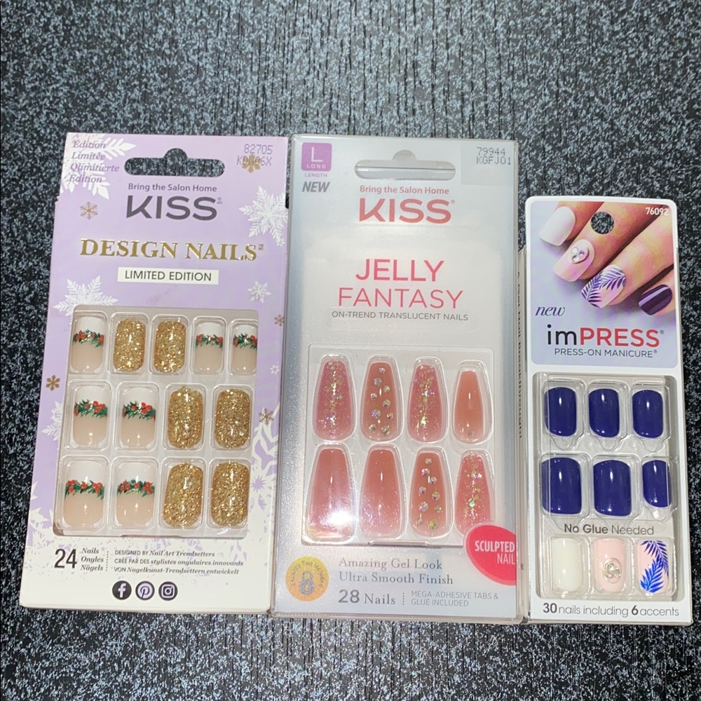 KISS Limited Edition Nail bundle press on nails women Christmas manicure